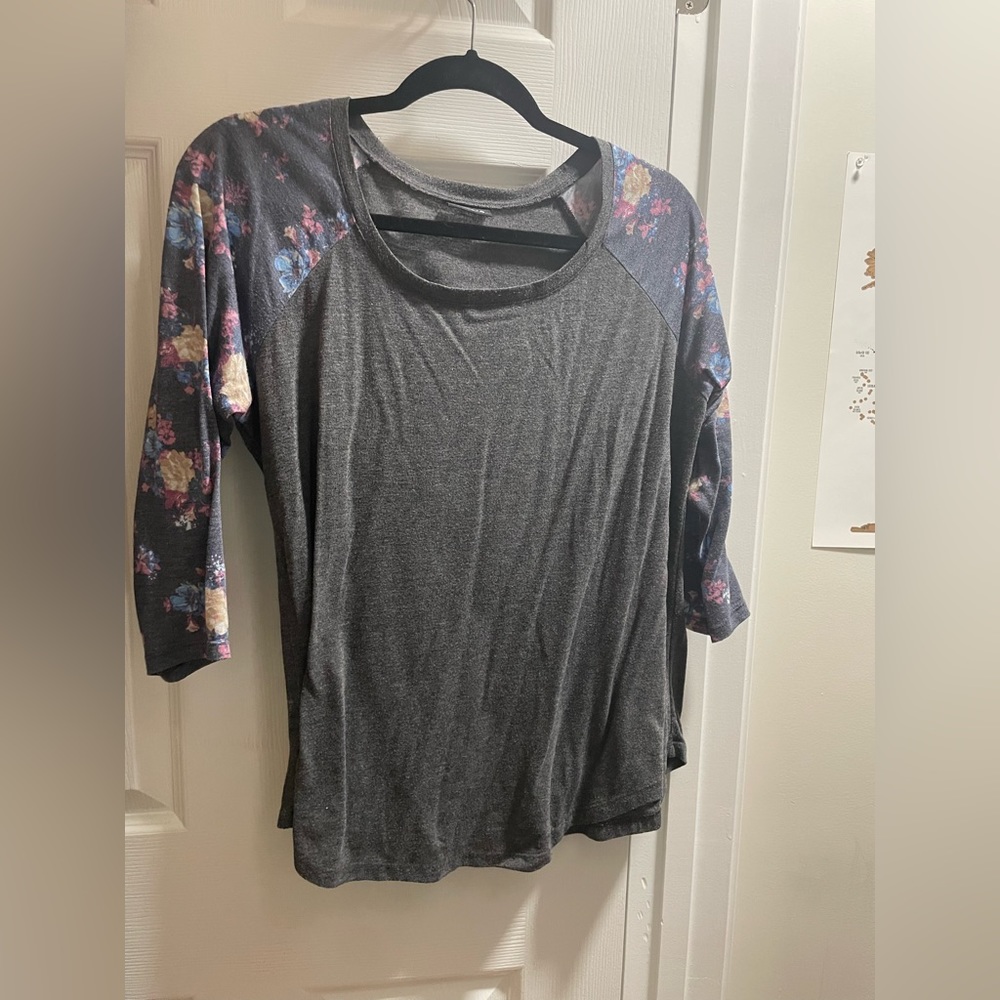 Torrid women’s shirt quarter sleeves